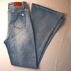 Chipre Jeans Size 30/10 High Rise Flare Leg Light Wash